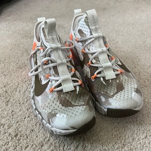 Nike Mens Training Sneaker